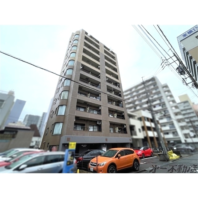 エントランス　建物外観