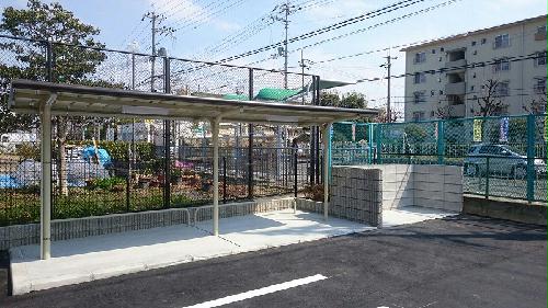 その他　屋根付駐輪場