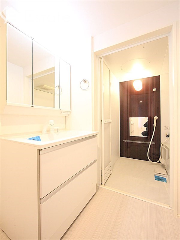 洗面設備　独立洗面台