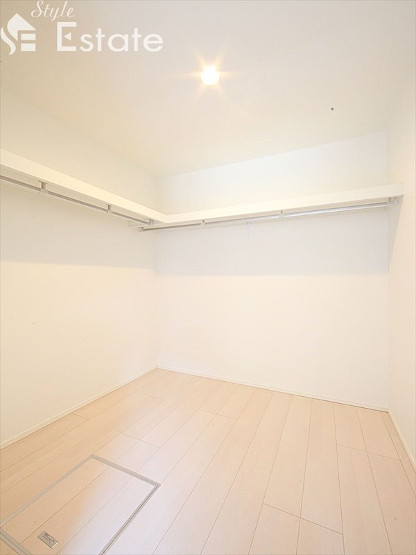 収納　ウォークインクローゼット