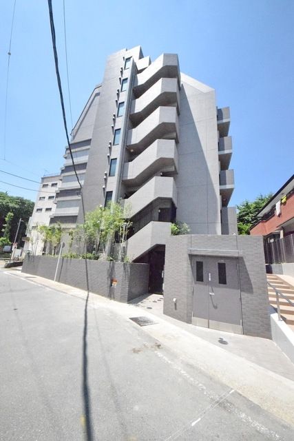 建物外観　陽当たり良好なお部屋です♪