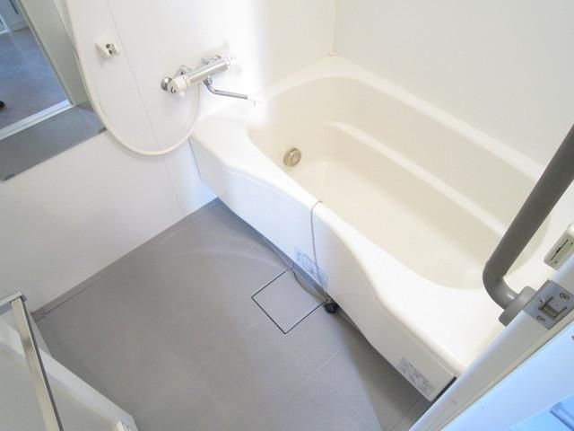 バス・シャワールーム　☆広々とした浴室☆