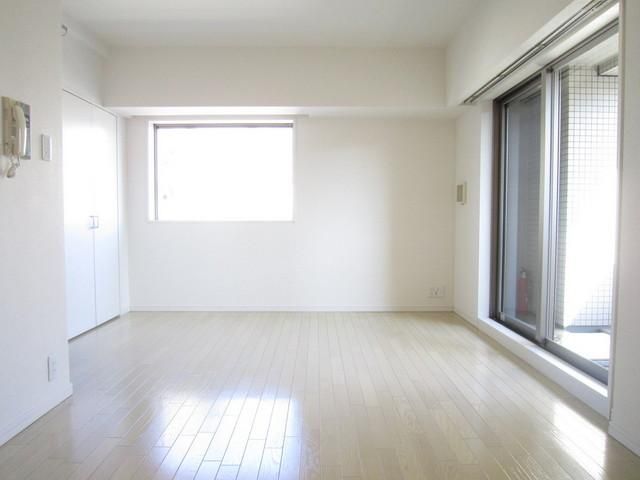 その他部屋・スペース　角部屋・二面採光・南向き