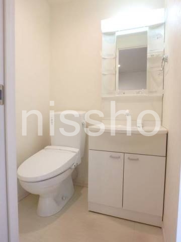 洗面設備　うれしい独立洗面台♪身支度に便利です