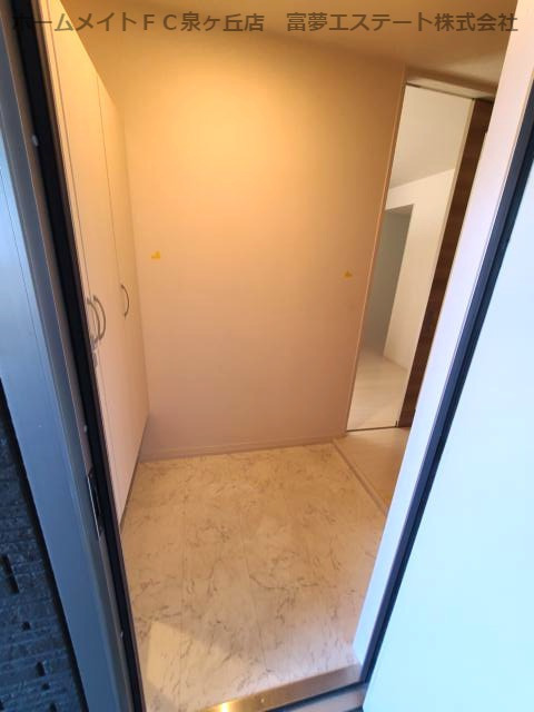 玄関　※イメージ　同物件・別号室の写真です