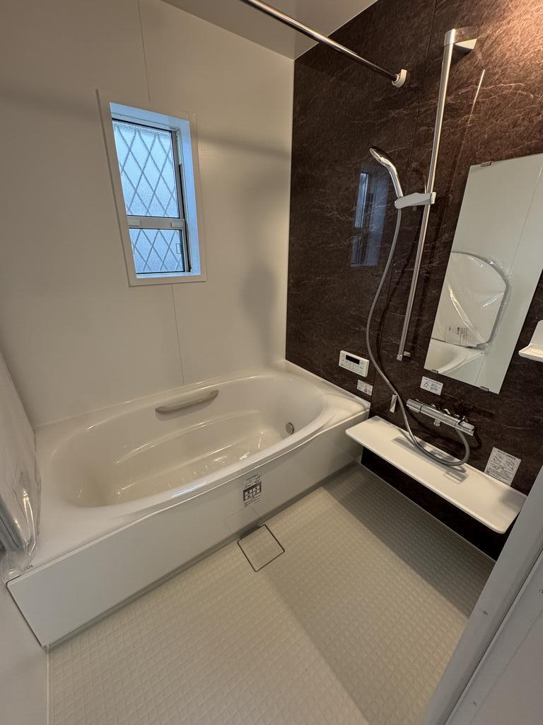 バス・シャワールーム　追炊き機能付き