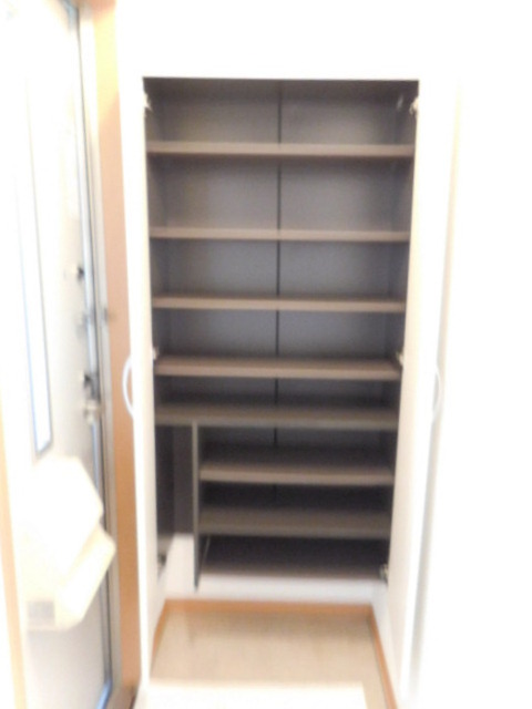 玄関　シューズボックス