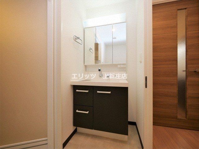 洗面設備　下駄箱