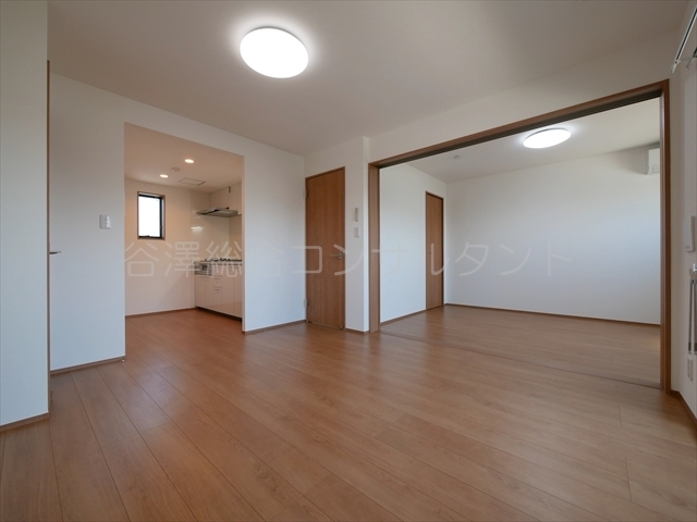 居室・リビング　１０．２帖　ＬＤＫ