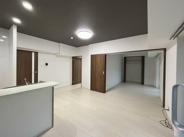 居室・リビング　Ｐａｕｌｏｗｎｉａ　Ｖａｌｌｅｙ　Ｔａｋｅ１２大口通