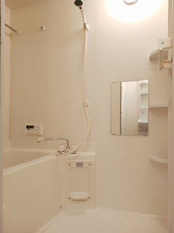 バス・シャワールーム　日々の疲れを癒すお風呂付です