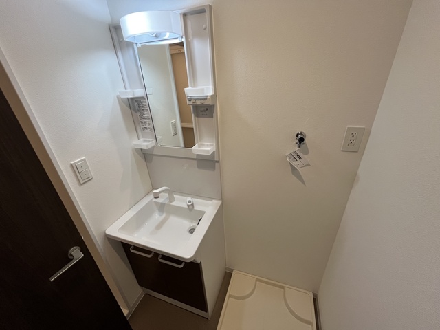 洗面設備　同施工会社参考写真です