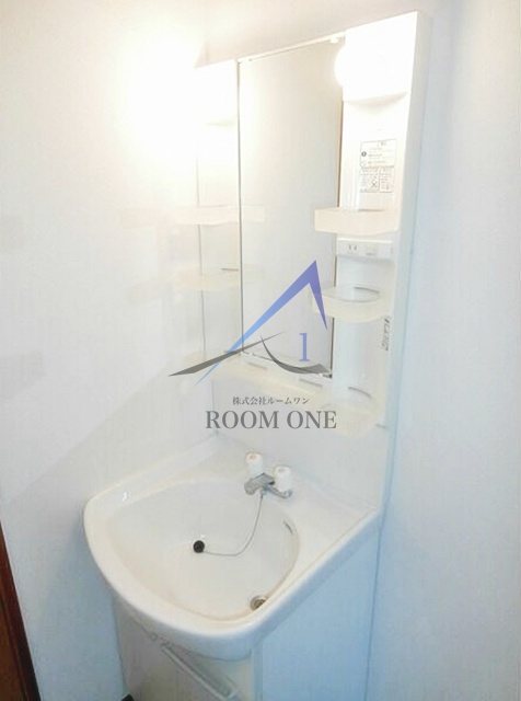 洗面設備　洗面台です。