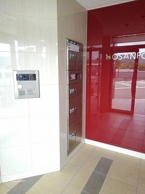 エントランス　毎日通るエントランスはこのようになっています