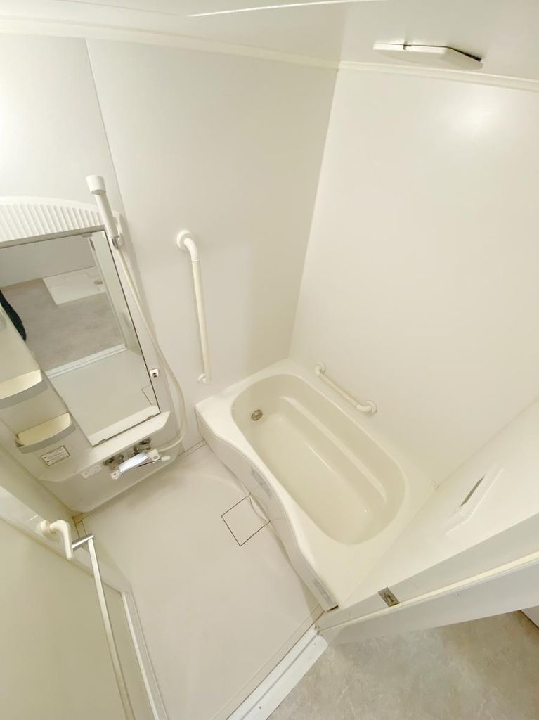 バス・シャワールーム　バス