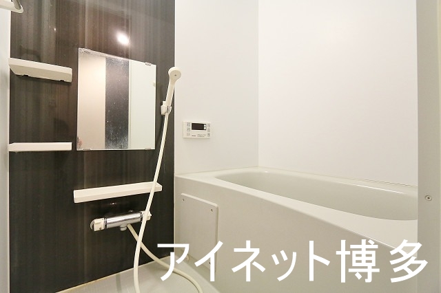 バス・シャワールーム　疲れはこちらで洗い流してください