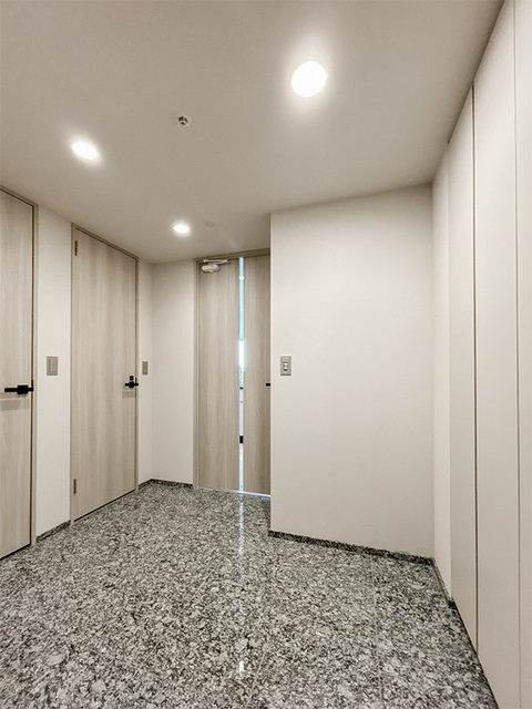 玄関　※写真は同タイプ住戸です。