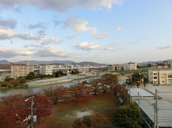 眺望　目の前が開けているので洗濯物も安心です