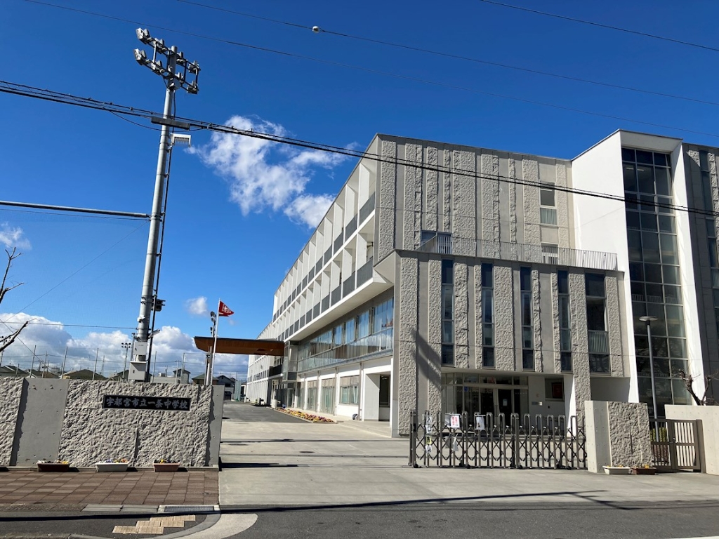 中学校　宇都宮市立一条中学校（中学校）まで1072m