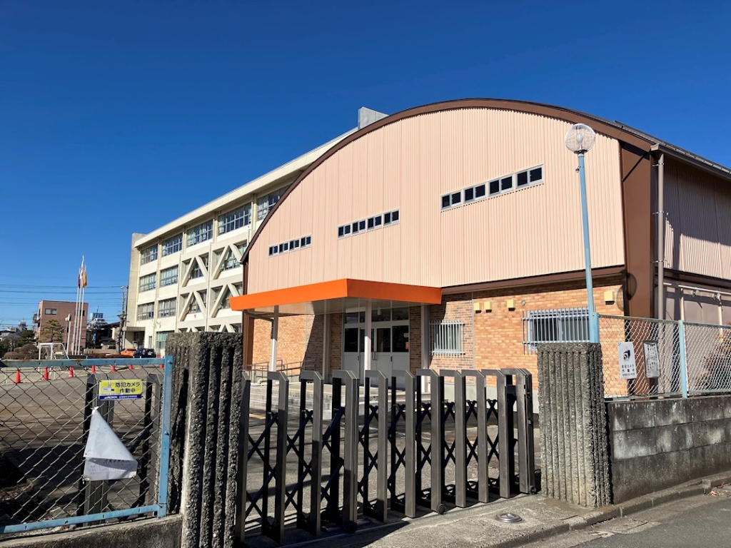 小学校　宇都宮市立西原小学校（小学校）まで879m