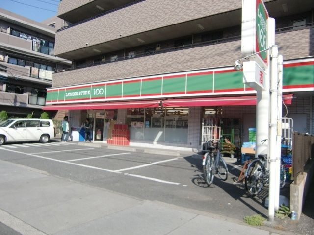 コンビニ　ローソンストア100（コンビニ）まで727m
