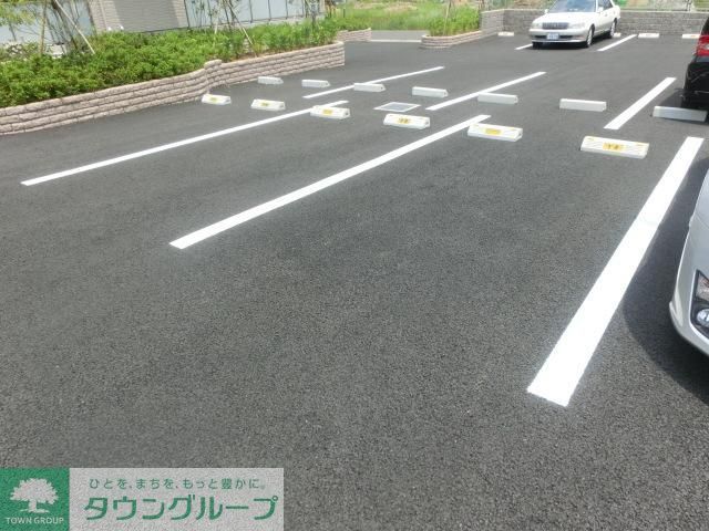 駐車場　敷地内駐車場