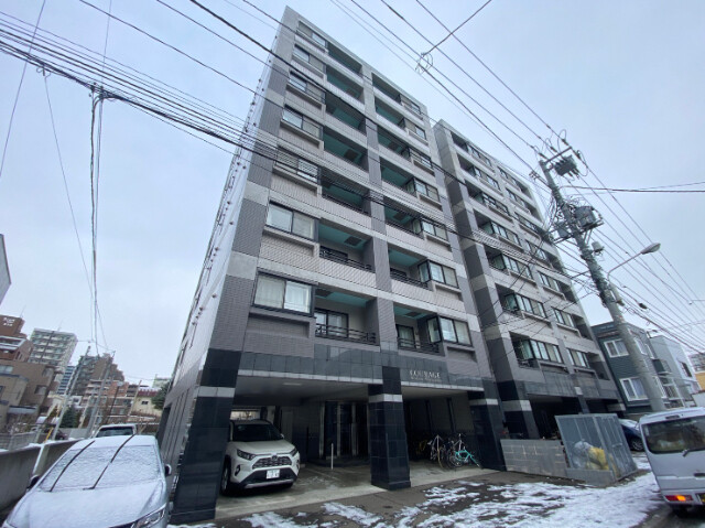 建物外観　札幌市中央区南３条西「クラージュ南円山」