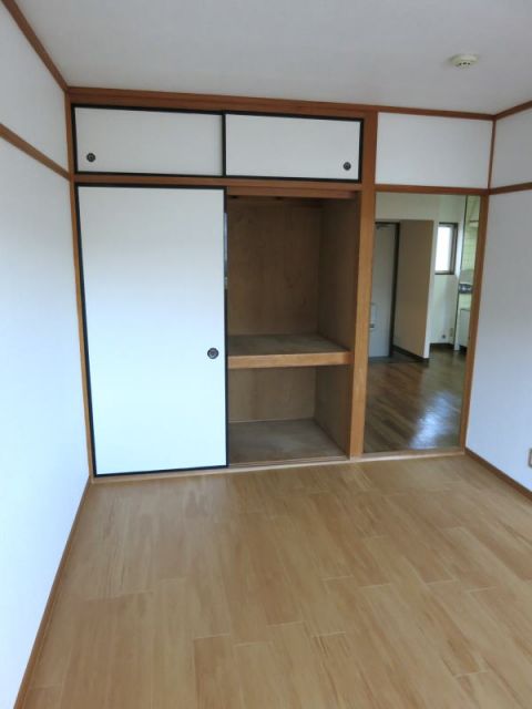 グリーンハイツ本宿Bの内装写真