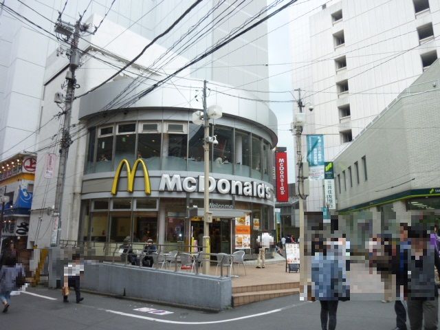 飲食店　マクドナルド　町田駅前店（飲食店）まで899m