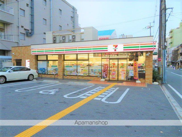 コンビニ　セブンイレブン（コンビニ）まで365m