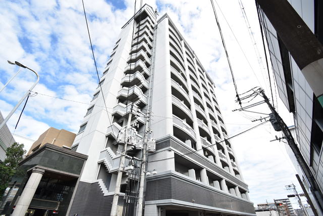 Totsu Residence Hakata East(旧:アリビオ博