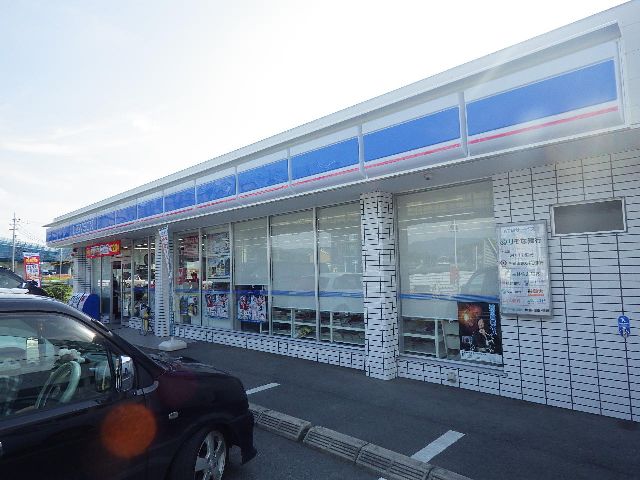 コンビニ　ローソン 御所茅原店（コンビニ）まで628m