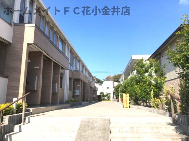 エントランス　外観写真（昼）