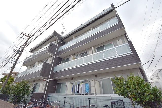建物外観　★3沿線利用可能★