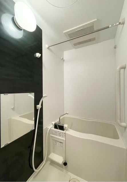 ＪＲ山手線 日暮里駅 徒歩6分 8階建 築14年の風呂写真