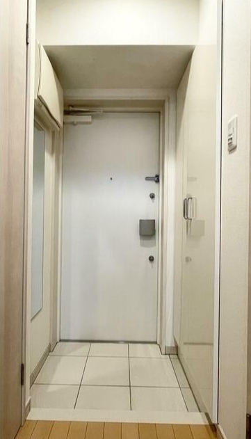 ＪＲ山手線 日暮里駅 徒歩6分 8階建 築14年の玄関写真