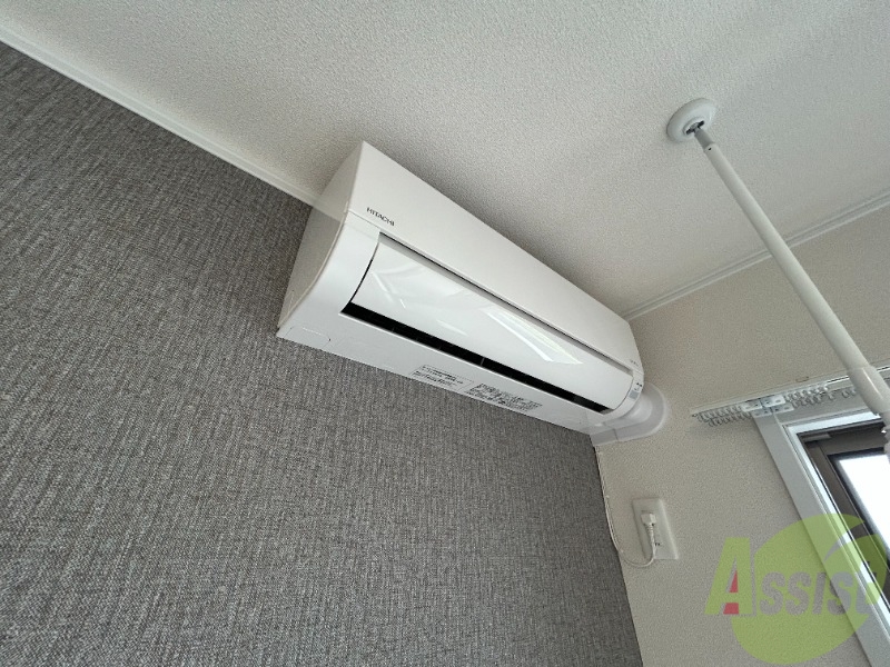 その他設備　リビングにエアコンが付いているため部屋の温度の調節が可能です