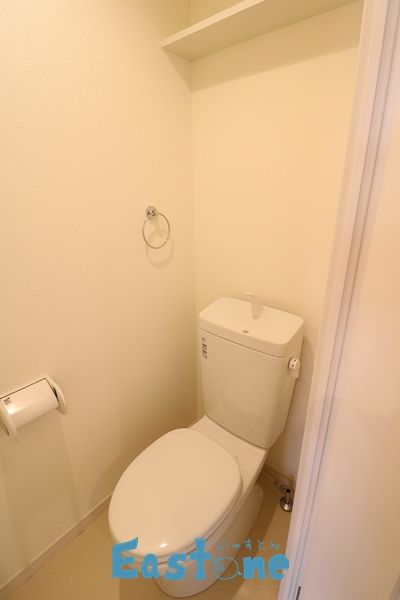 トイレ　シャワー付きトイレも設置可！コンセントあり