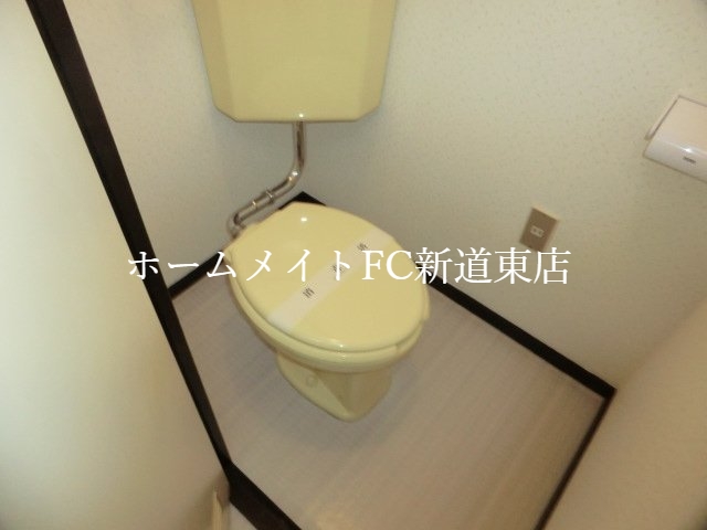【佐渡伏古マンションのトイレ】