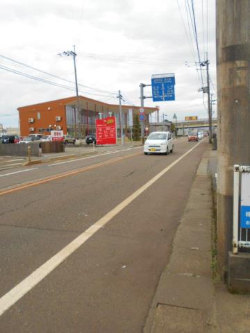 その他　前面道路（その他）まで0m