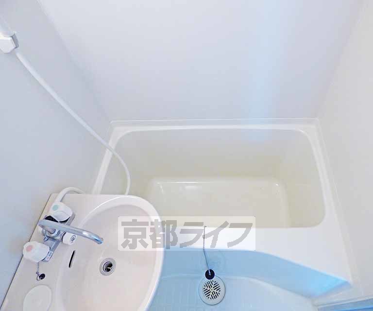 バス・シャワールーム　広いお風呂です。