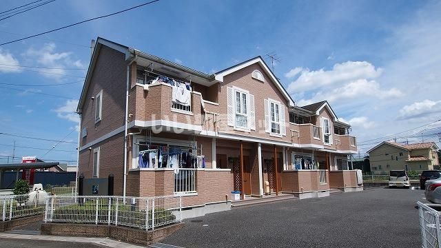 比企郡嵐山町大字志賀のアパートの建物外観