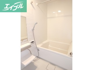 バス・シャワールーム　バスルーム