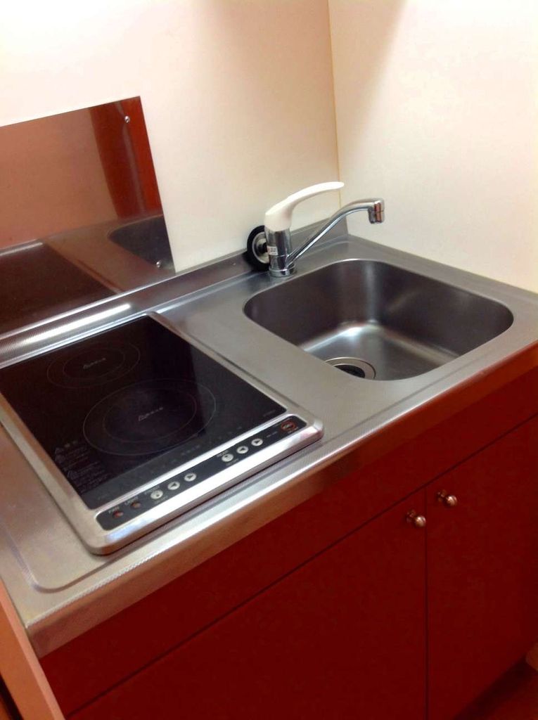 キッチン　電気コンロなのでお掃除簡単！