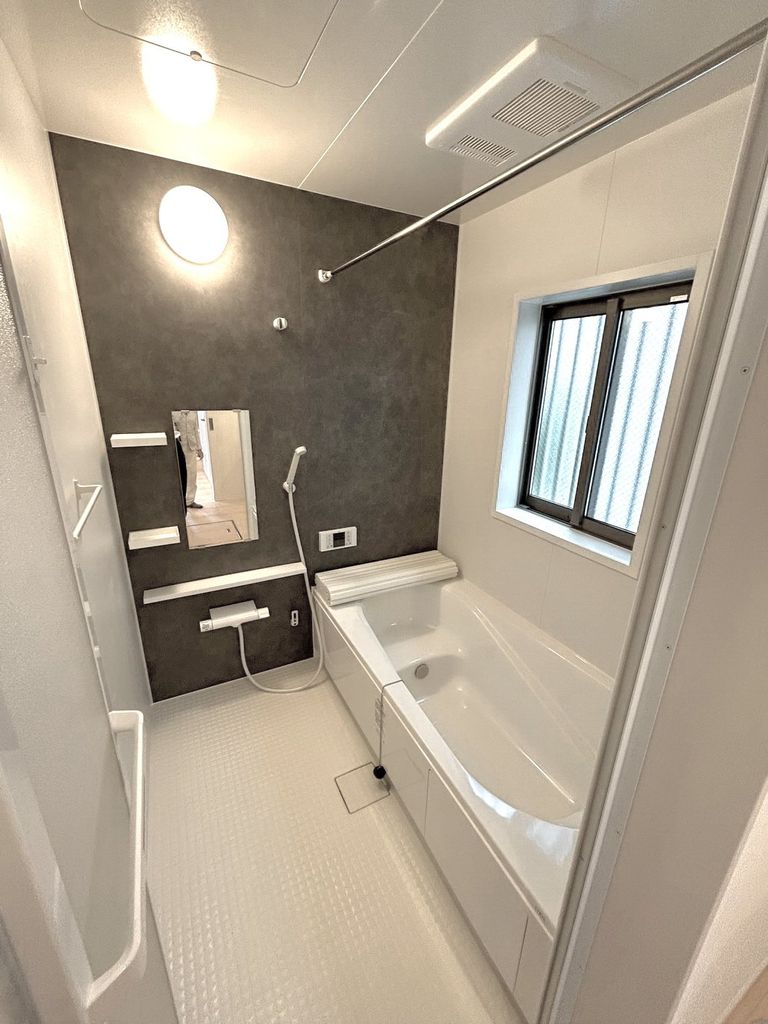 バス・シャワールーム　バス