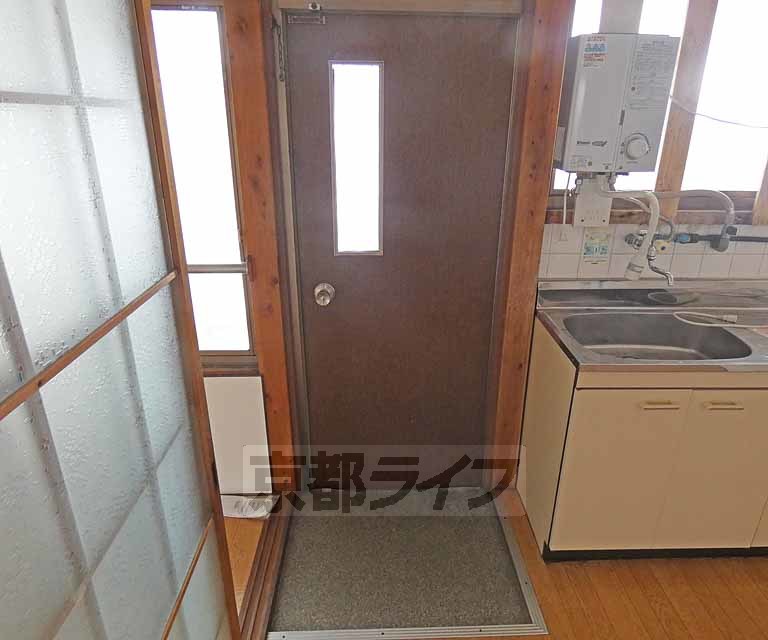 玄関　玄関です。