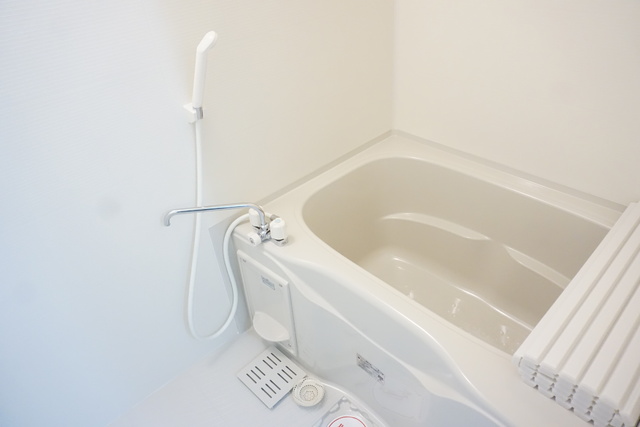 バス・シャワールーム　バスルーム※同タイプ参考写真