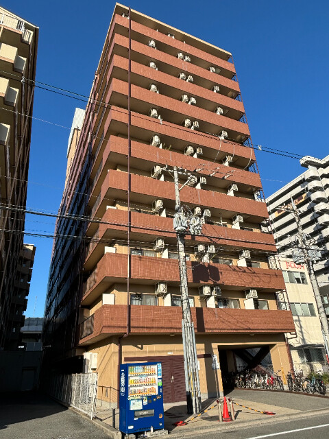 【東大阪市長田中のマンションの建物外観】