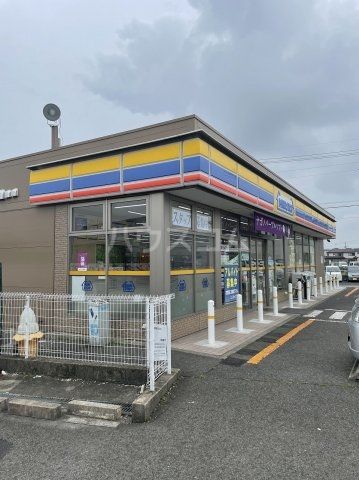 【知立市八橋町のアパートのコンビニ】