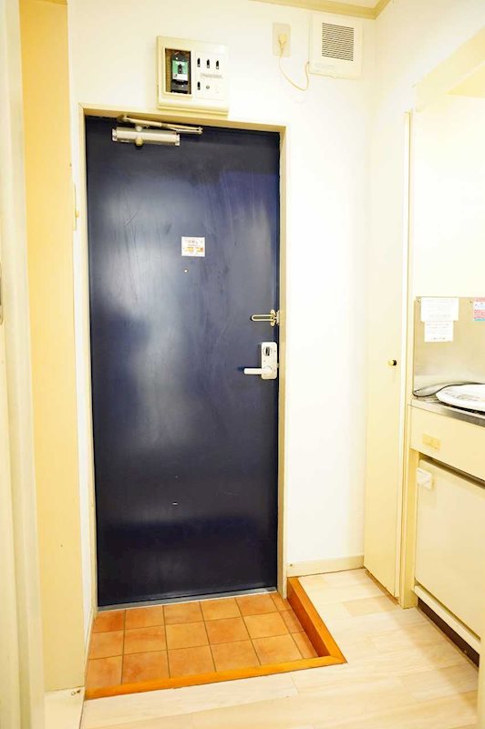 玄関　玄関収納あり